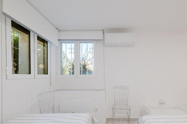 5 bed villas in Calpe / Calp