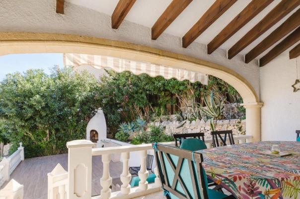5 bed villas in Calpe / Calp