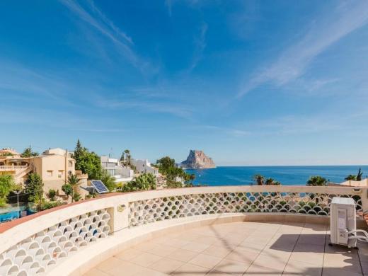 5 bed villas in Calpe / Calp