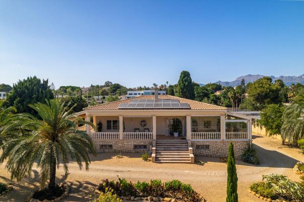 7 bed villa in Altea