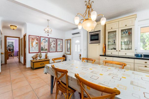 7 bed villa in Altea