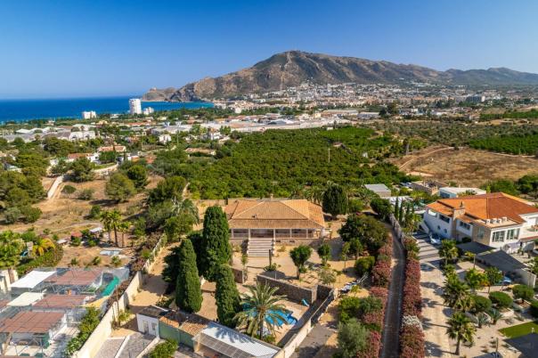 7 bed villa in Altea