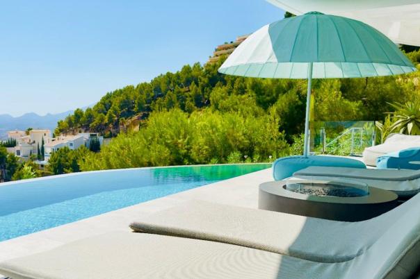 5 bed villa in Altea