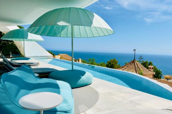 5 bed villa in Altea