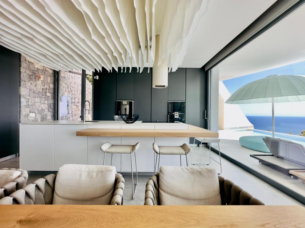 5 bed villa in Altea