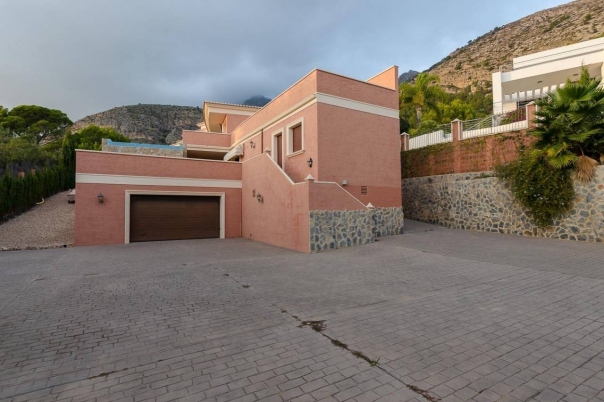 7 bed villa in Altea