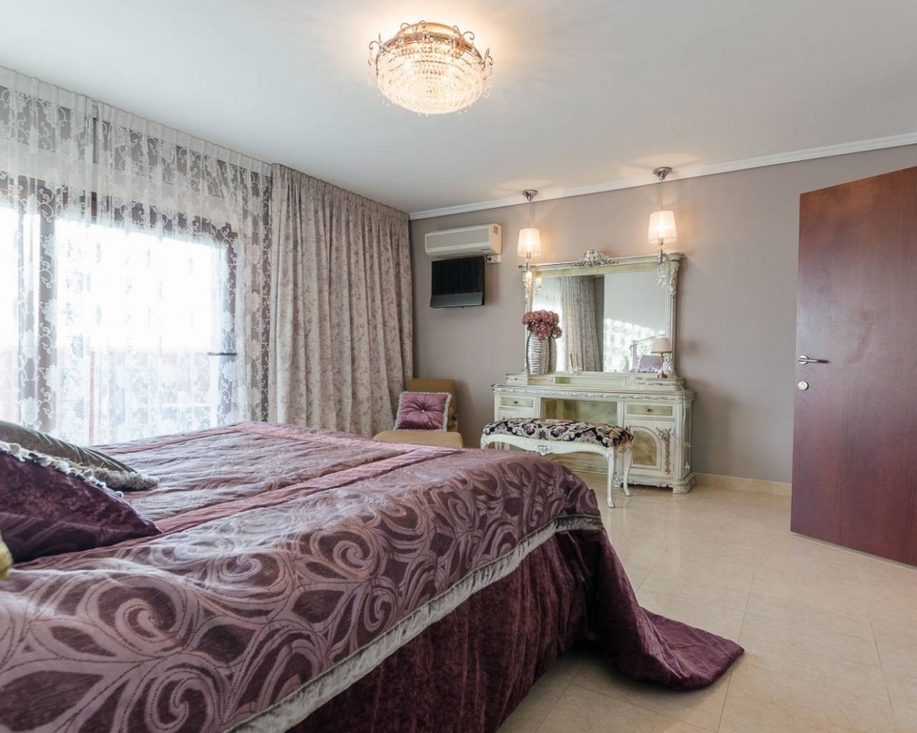 7 bed villa in Altea