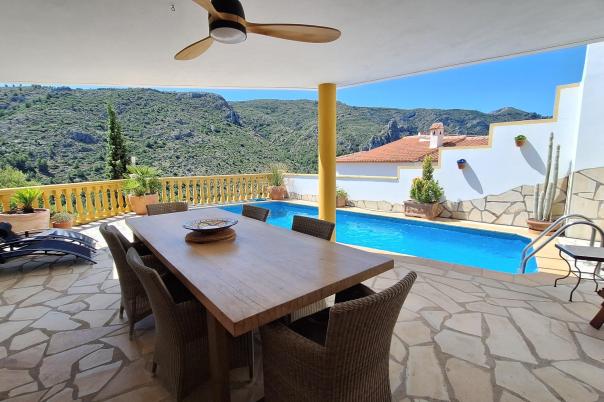 3 bed villa in Pedreguer