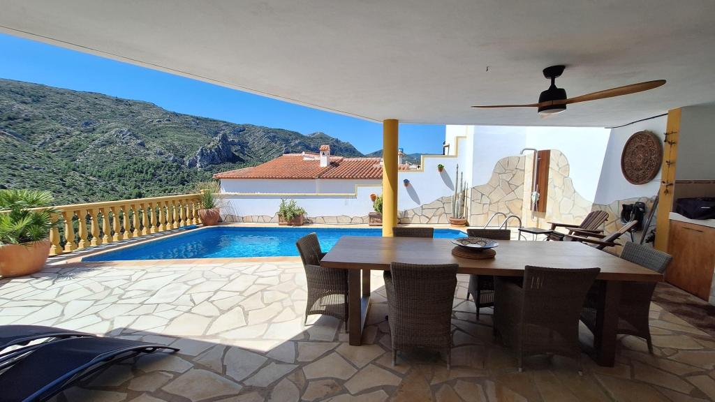 3 bed villa in Pedreguer