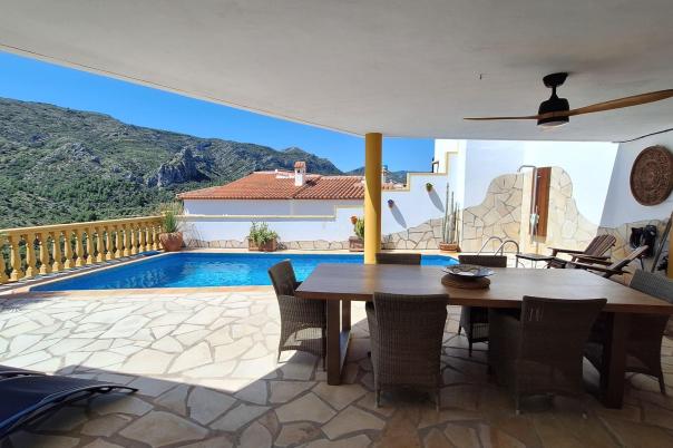 3 bed villa in Pedreguer