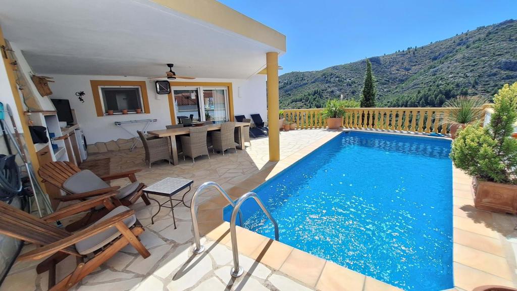 3 bed villa in Pedreguer