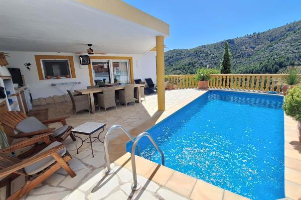 3 bed villa in Pedreguer