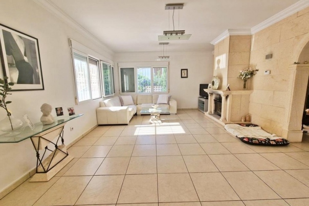 4 bed villa in Javea