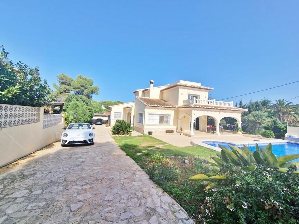 4 bed villa in Javea
