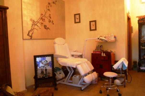 Refresh - Health & Beauty Salon
