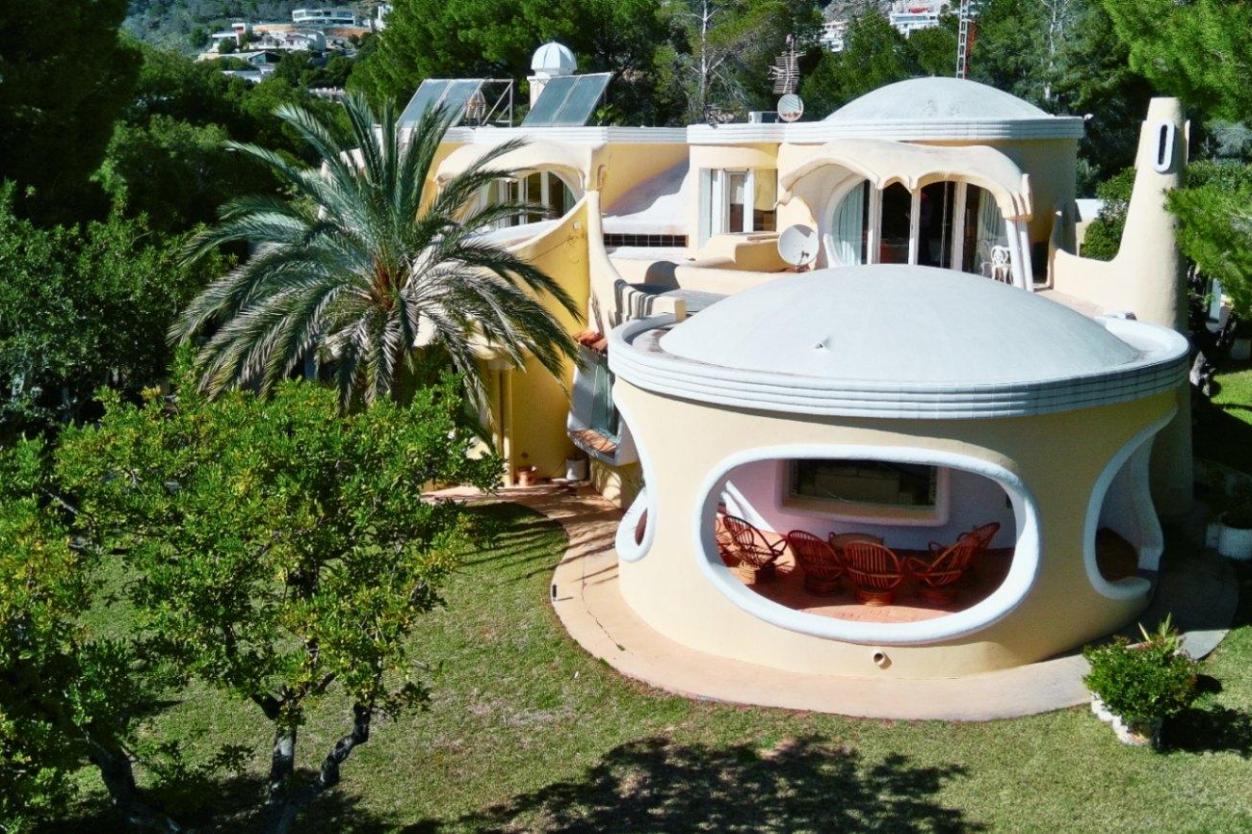 5 bed villa in Altea