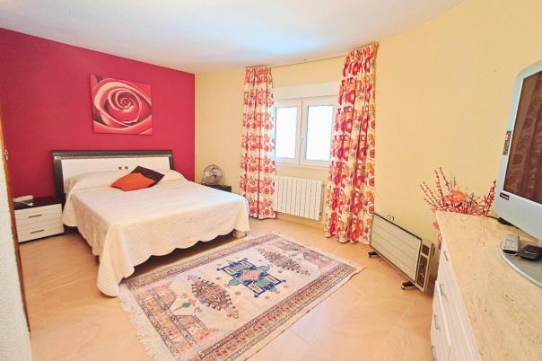5 bed villa in Altea