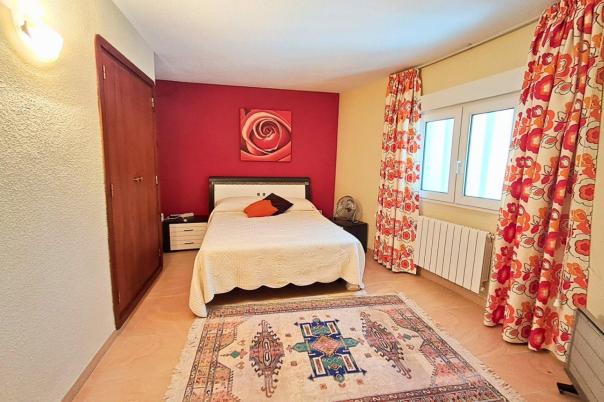 5 bed villa in Altea