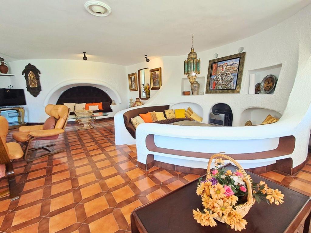 5 bed villa in Altea