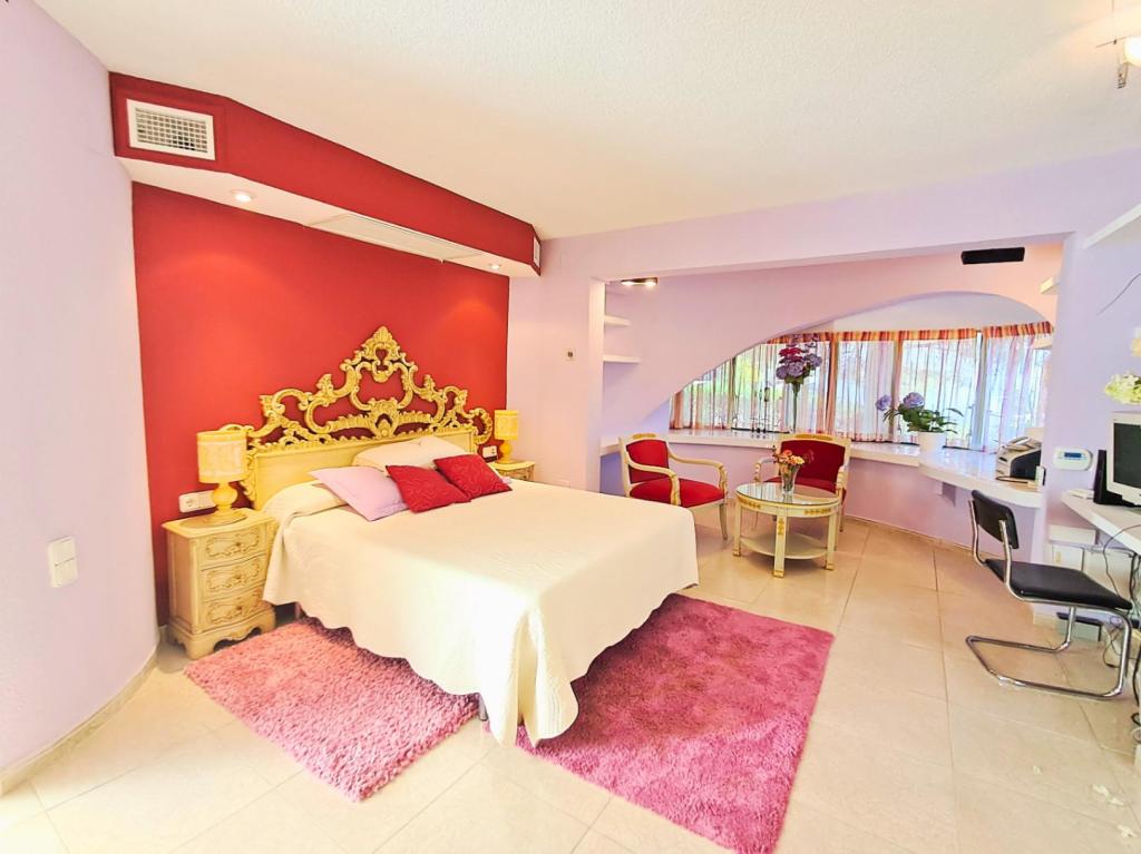 5 bed villa in Altea