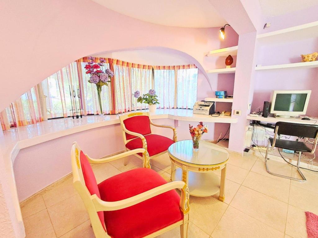 5 bed villa in Altea