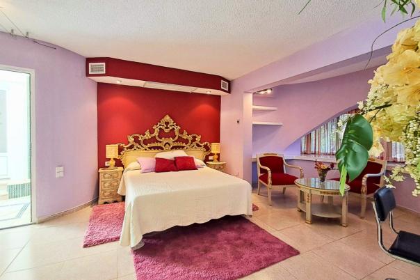 5 bed villa in Altea