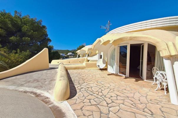 5 bed villa in Altea