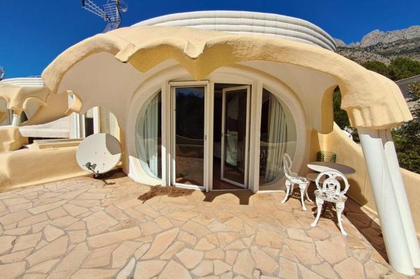 5 bed villa in Altea