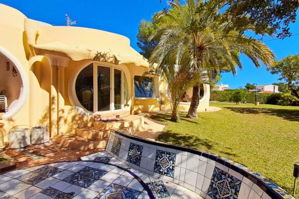 5 bed villa in Altea