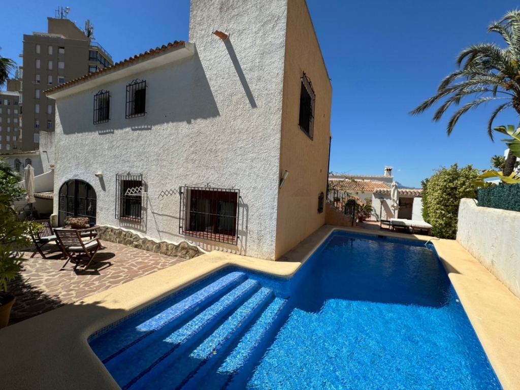 5 bed villa in Moraira