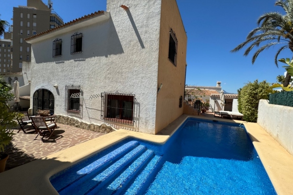 5 bed villa in Moraira