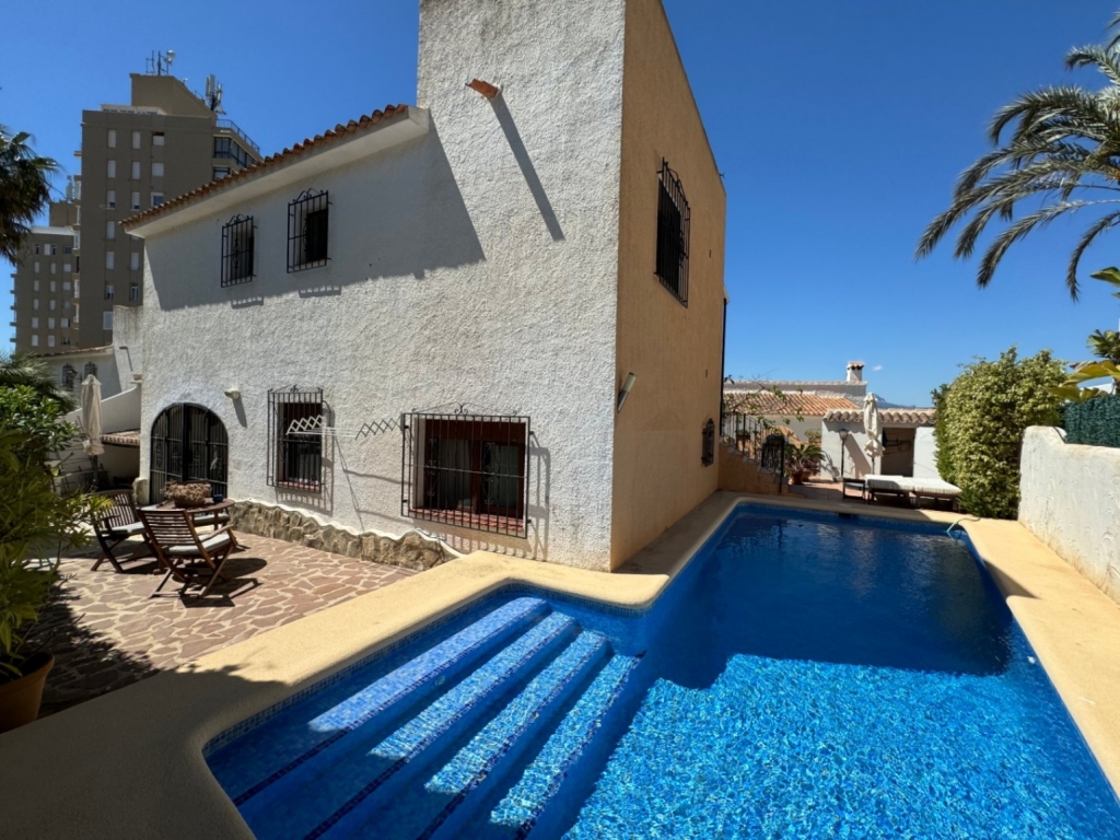 5 bed villa in Moraira
