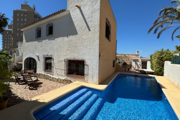 5 bed villa in Moraira