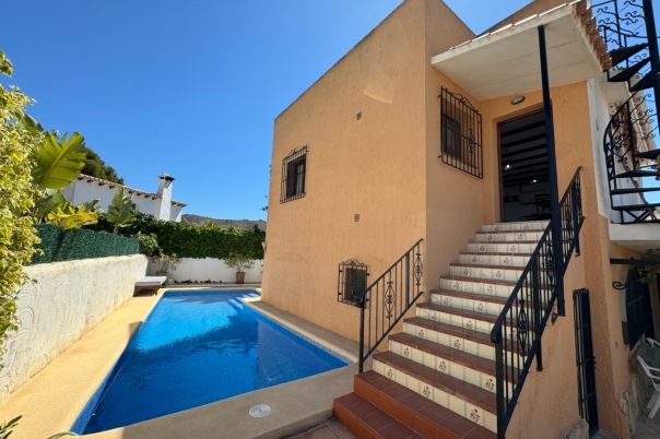 5 bed villa in Moraira