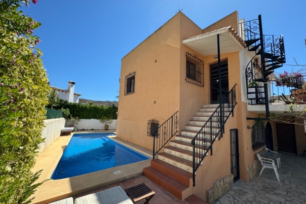 5 bed villa in Moraira