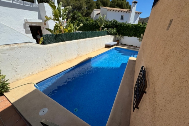 5 bed villa in Moraira