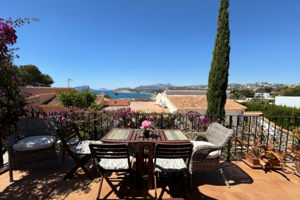 5 bed villa in Moraira