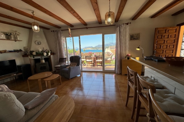 5 bed villa in Moraira