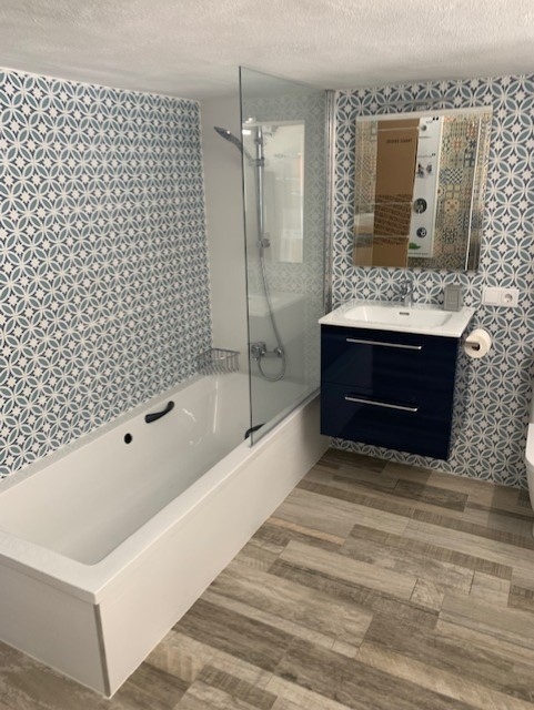 Showerman Javea - Bathroom Reforms & Shower Screens Costa Blanca