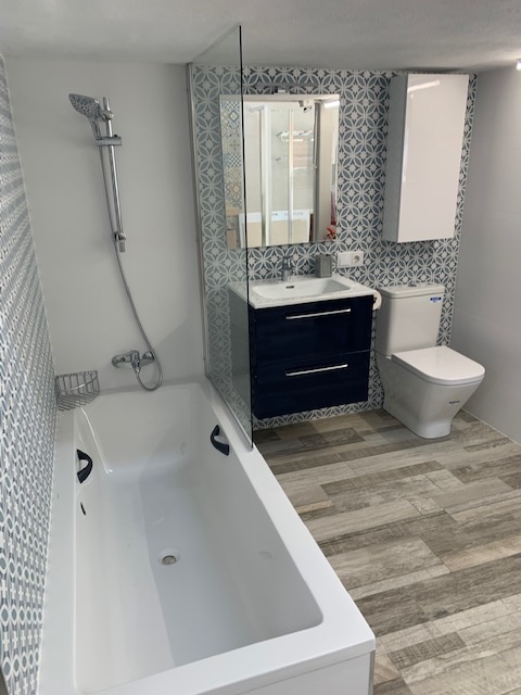 Showerman Javea - Bathroom Reforms & Shower Screens Costa Blanca