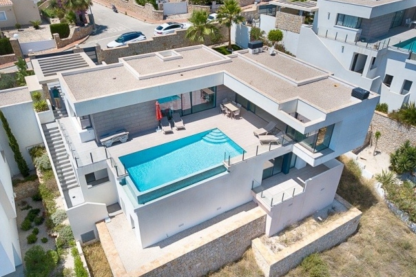4 bed villa in Benitachell