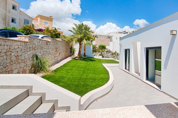 4 bed villa in Benitachell