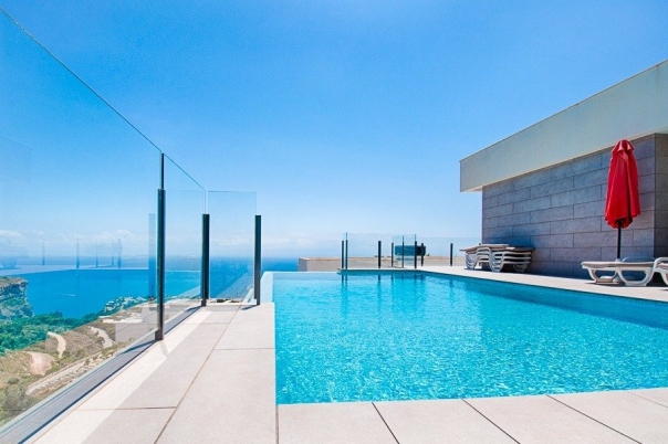 4 bed villa in Benitachell