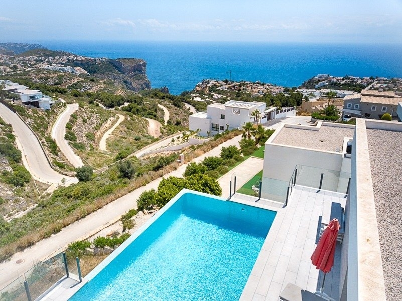 4 bed villa in Benitachell