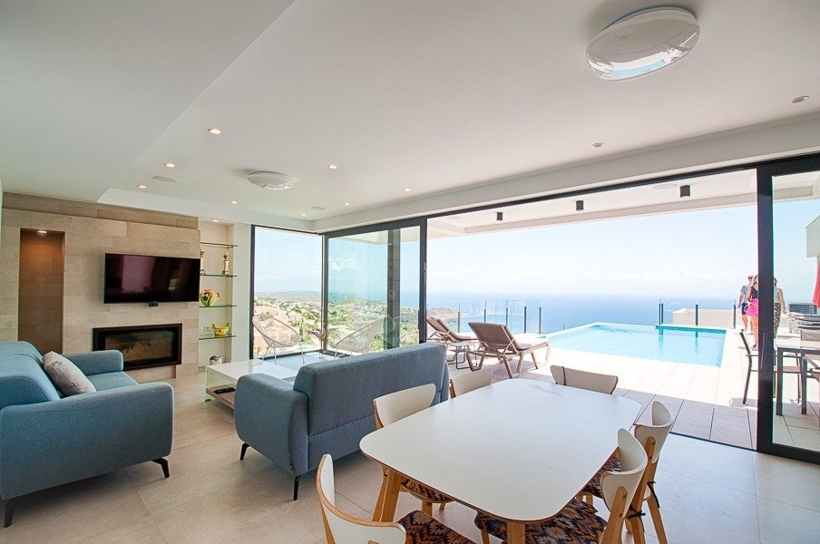 4 bed villa in Benitachell