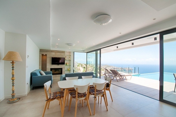 4 bed villa in Benitachell