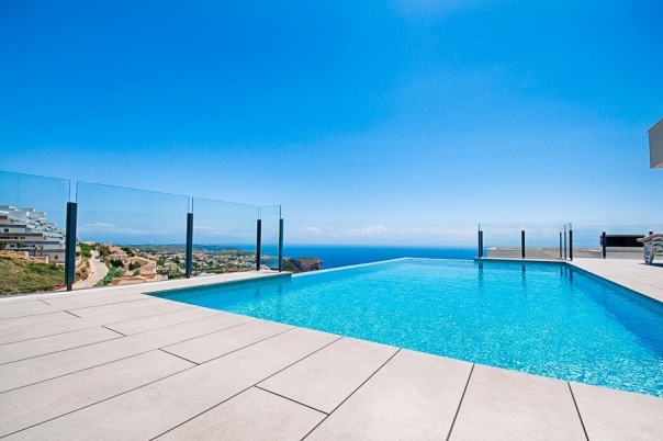 4 bed villa in Benitachell