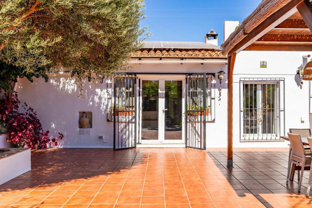3 bed villas in Moraira