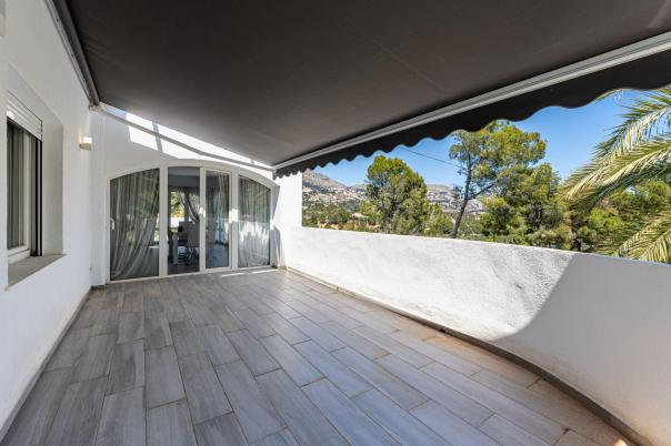 4 bed villa in Altea