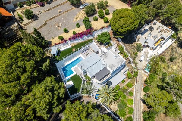 4 bed villa in Altea